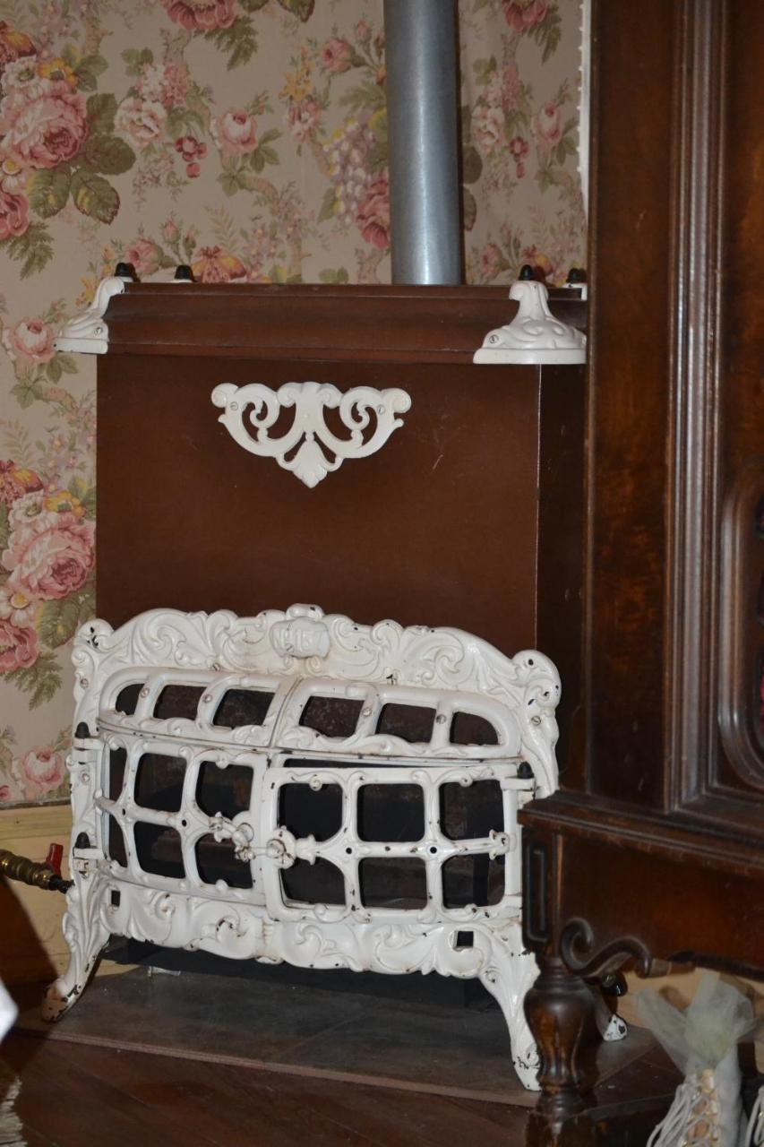 Carleton House Bed And Breakfast Bonham Ngoại thất bức ảnh