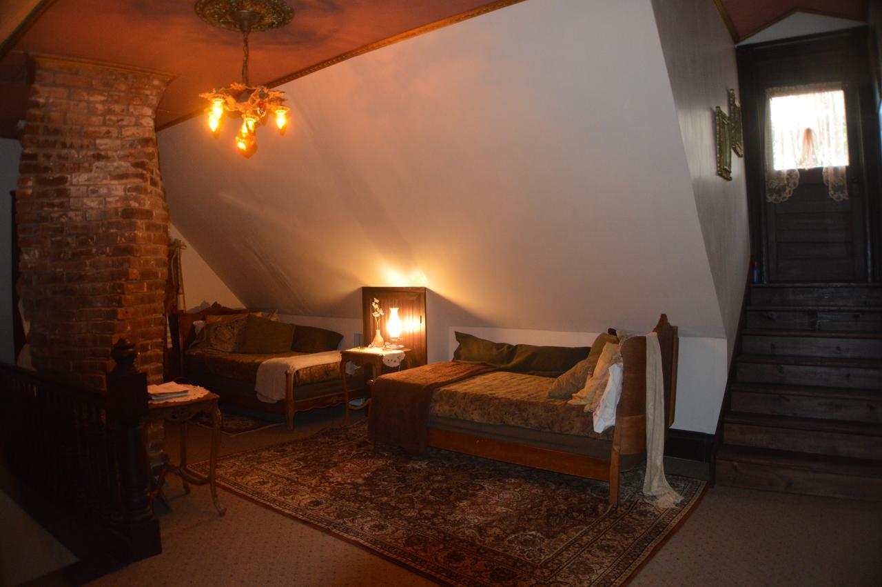 Carleton House Bed And Breakfast Bonham Ngoại thất bức ảnh